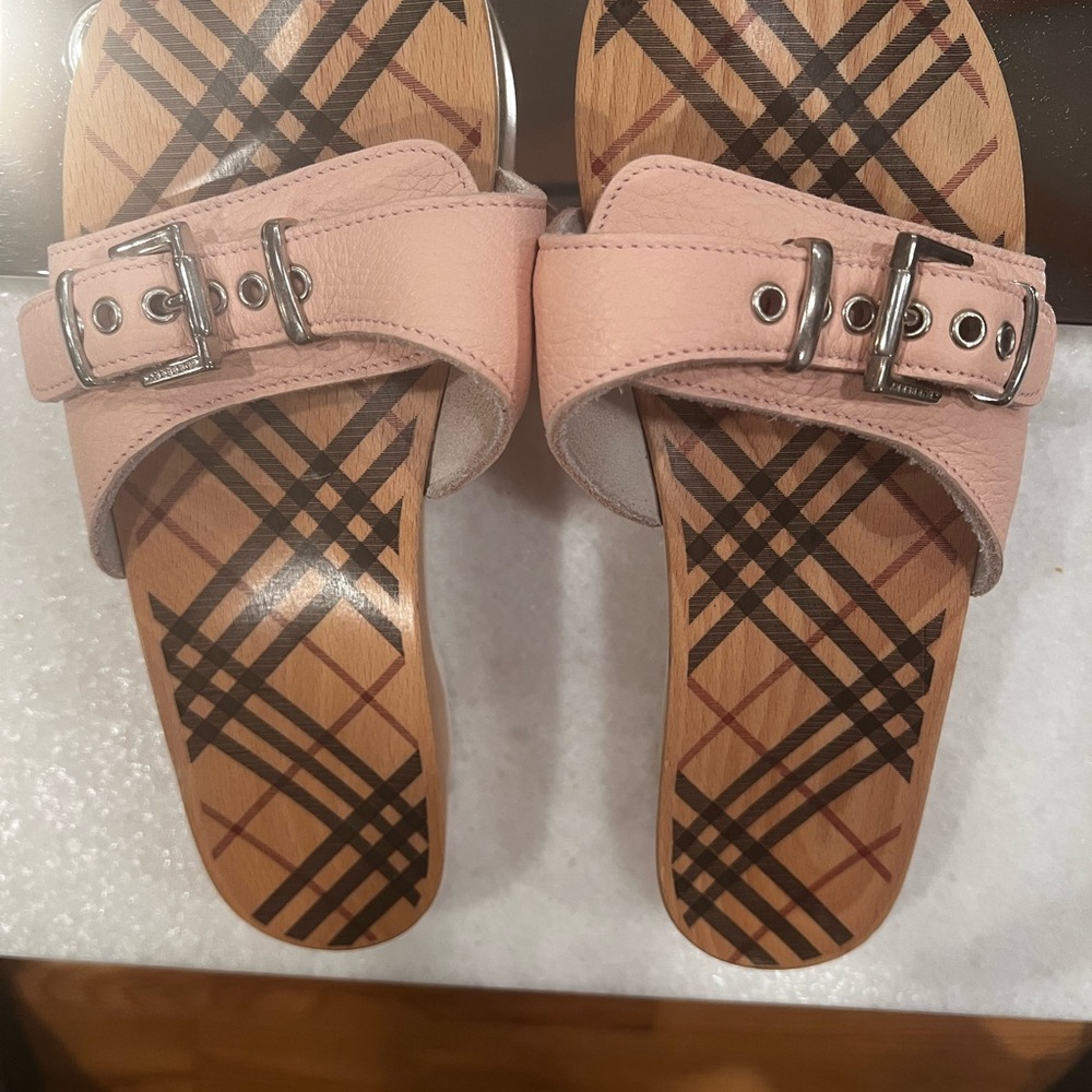 Burberry Pink Leather Clogs Size 8.5 - Picture 11 of 11
